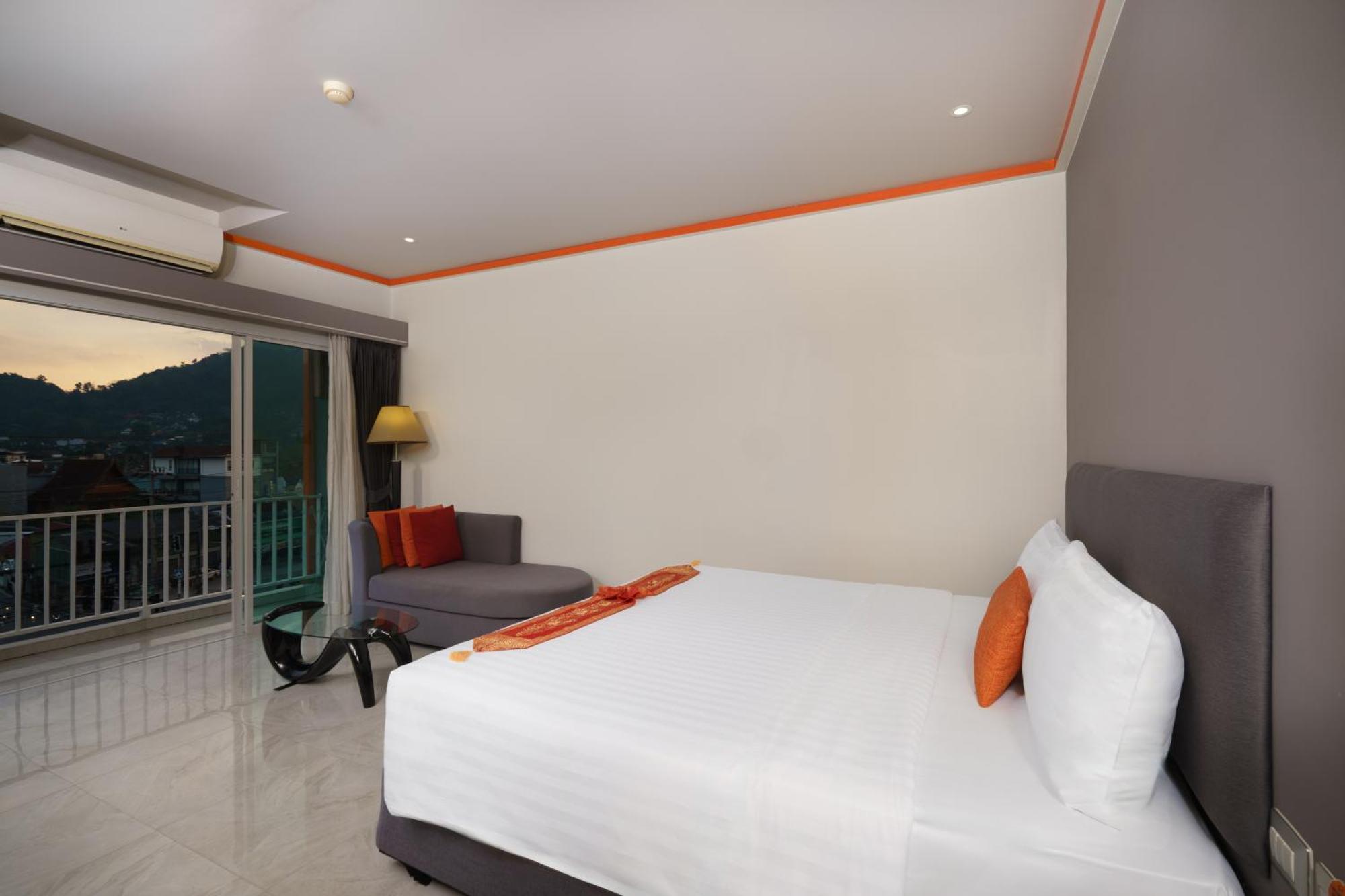 Chabana Kamala Hotel Exterior photo