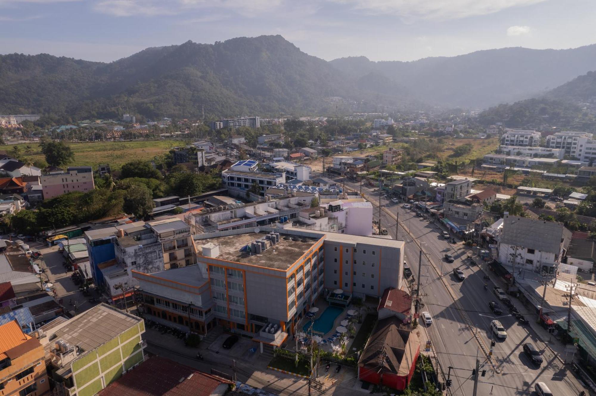 Chabana Kamala Hotel Exterior photo