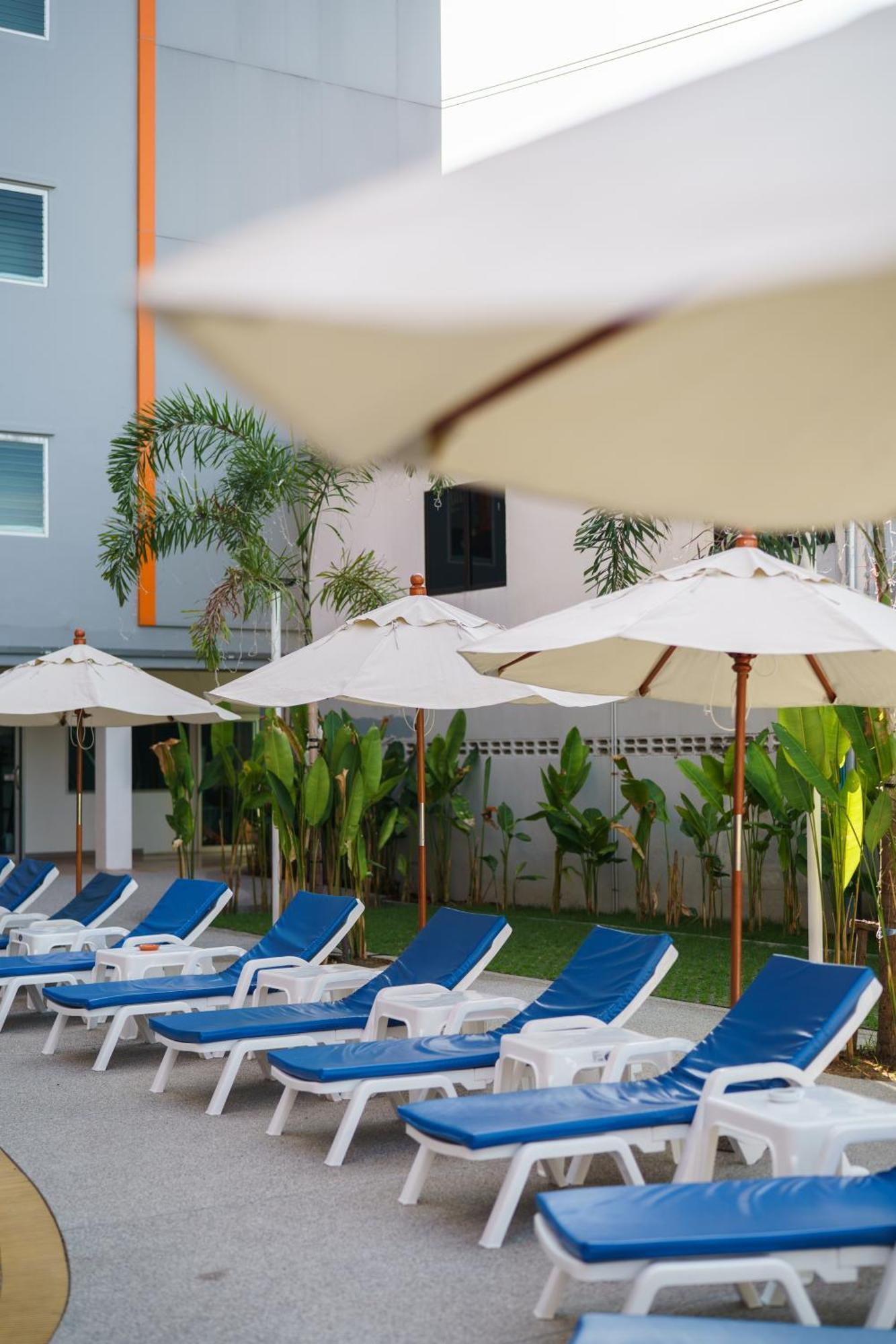 Chabana Kamala Hotel Exterior photo
